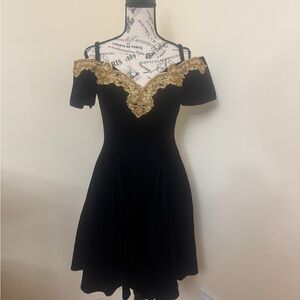 Chic Off-Shoulder Black and Gold Mini Dress